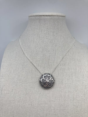 Silver Meadow Clover Pendant