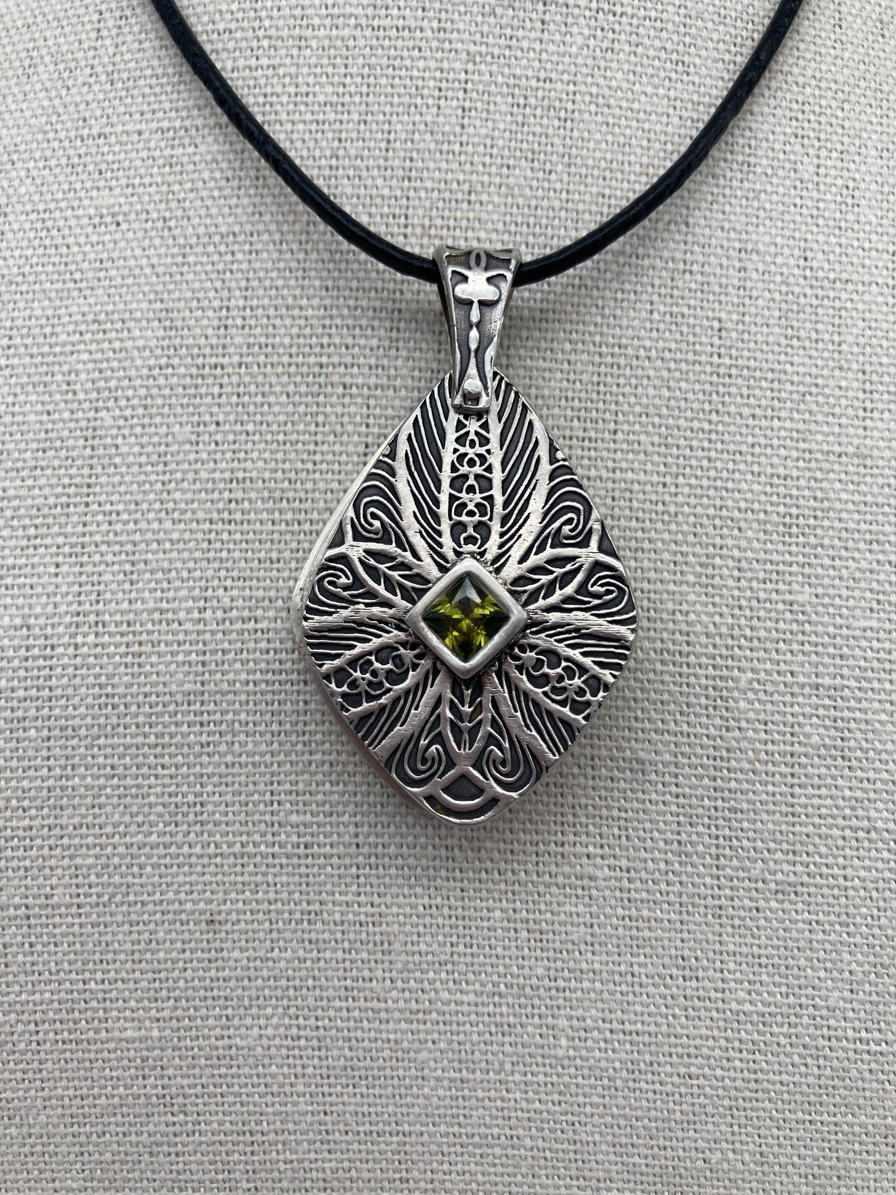Enchanted Forest Locket – Moser Designs