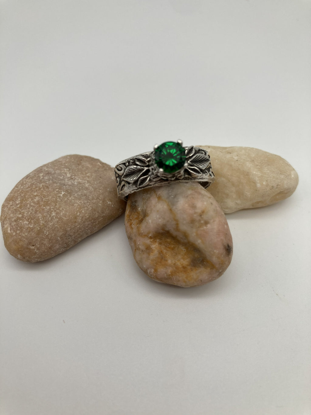 Emerald Leaves Ring